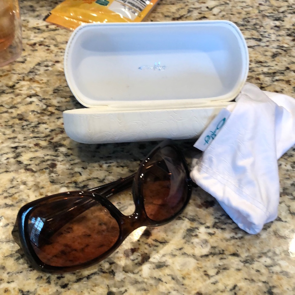 Oakley sunglasses-women’s square frame